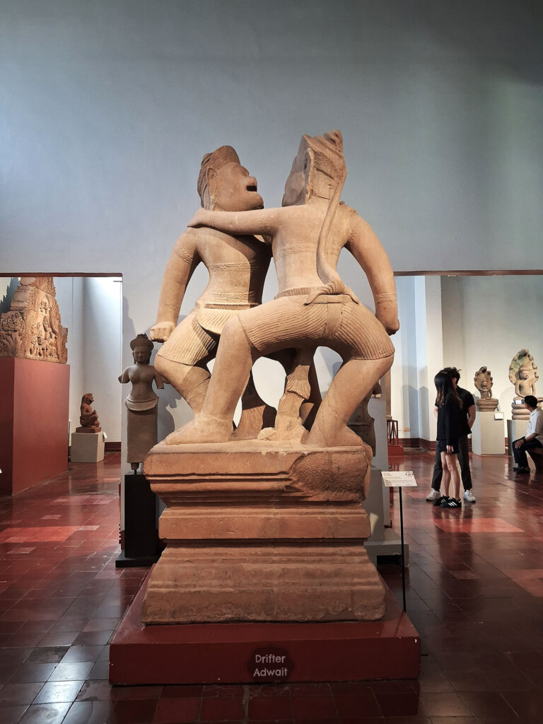 Vali Sugriv Duel, Phanom Penh Museum, Koh Ker Style, Cambodia