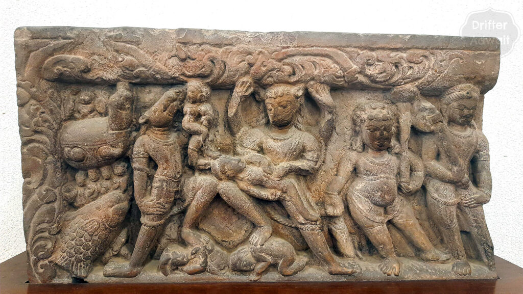 6 Avatars, Hiranyaksha & Hiranyakashyapu