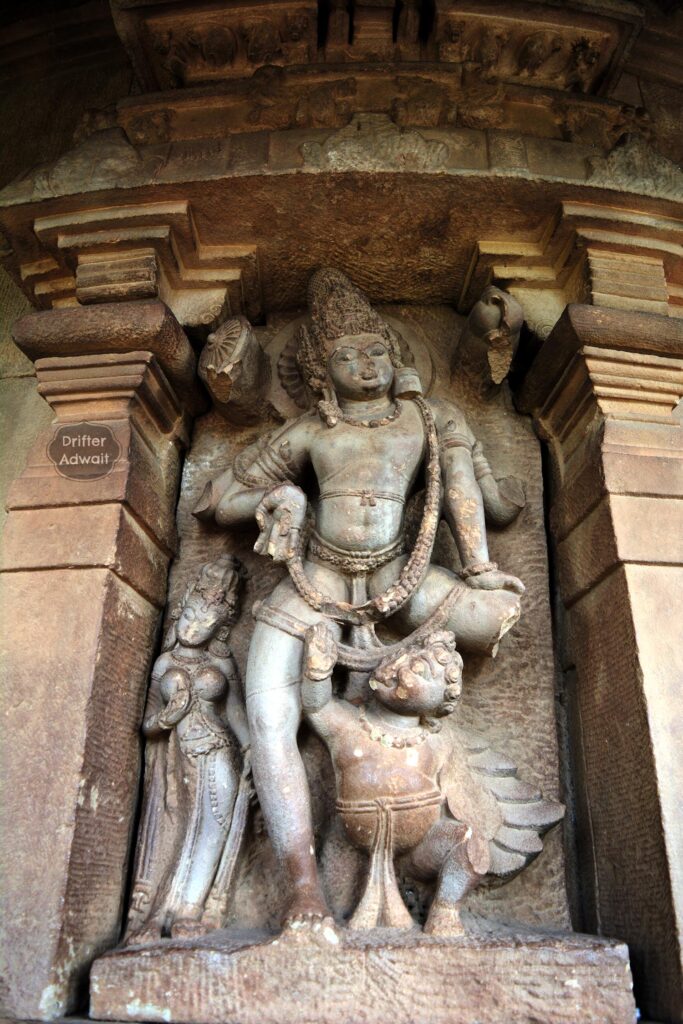 ShriHari Vishnu and dwarf Garuda, Aihole