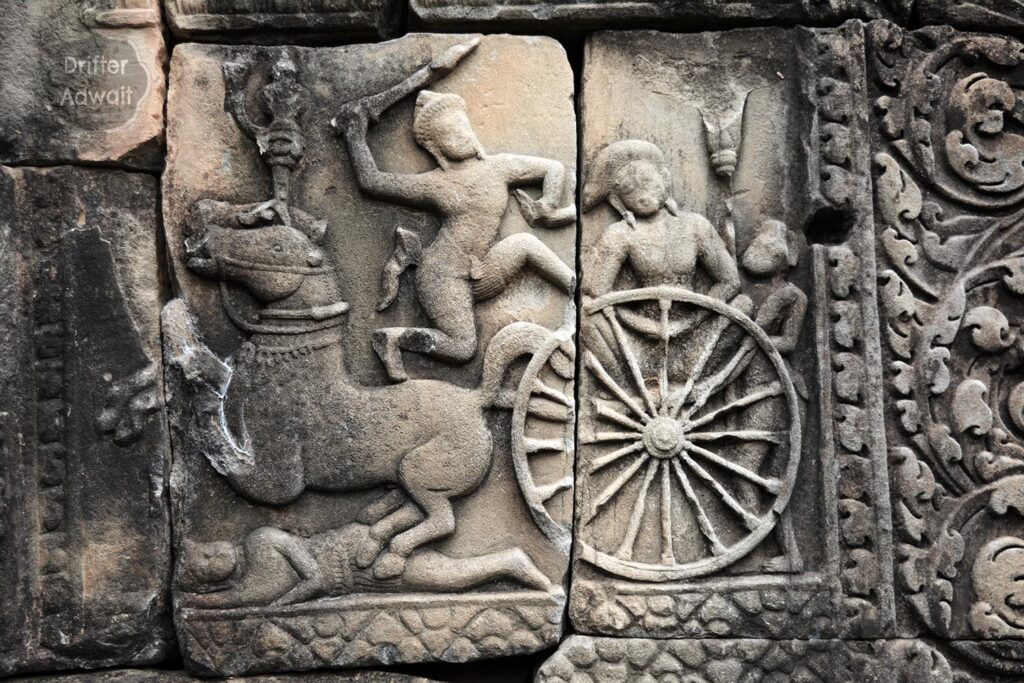Drushtadyumna slaying meditating Guru Drona, Mahabharata, Baphuon temple, Cambodia