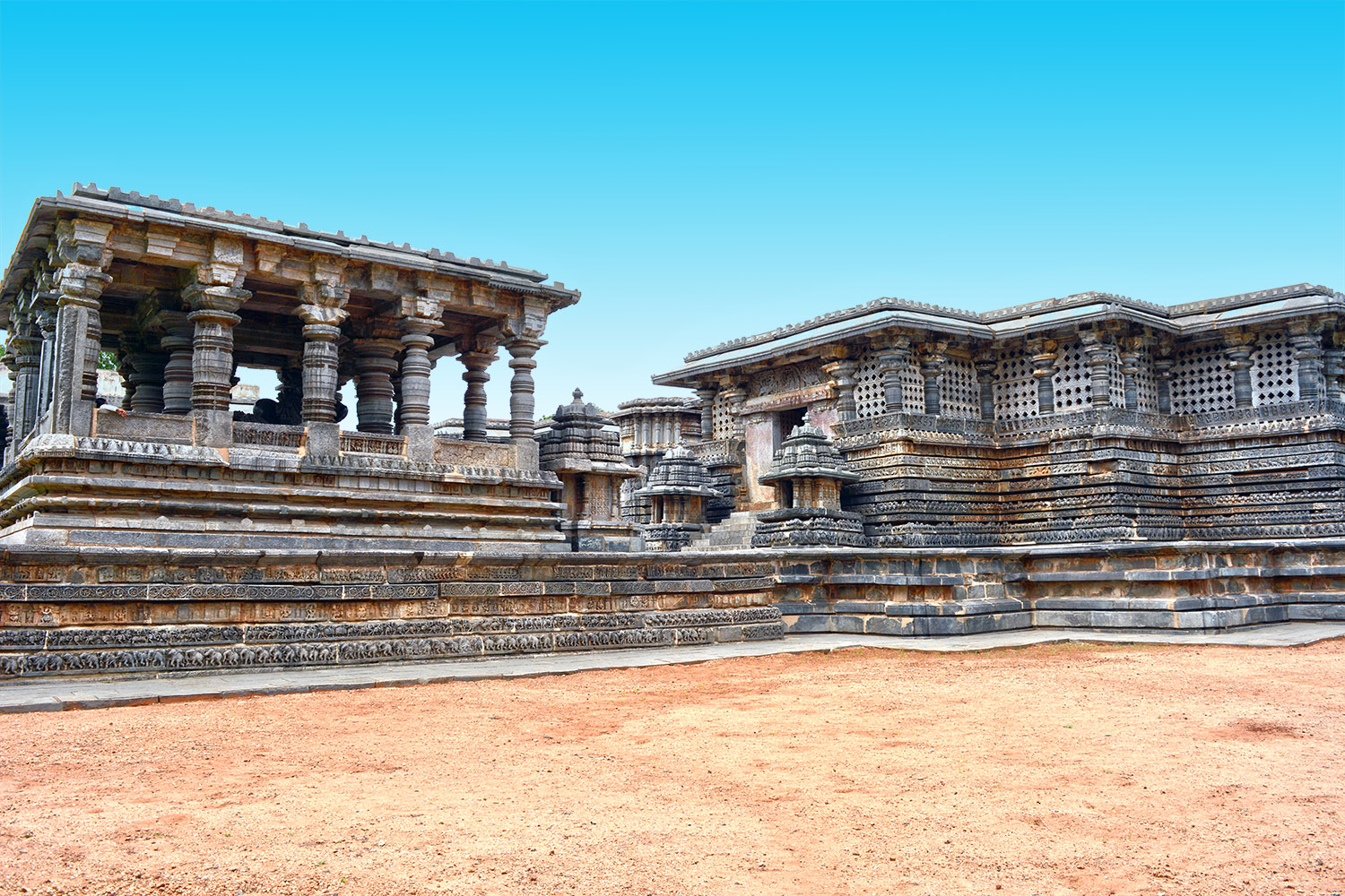 Hoysaleswara Temple, Halebeedu